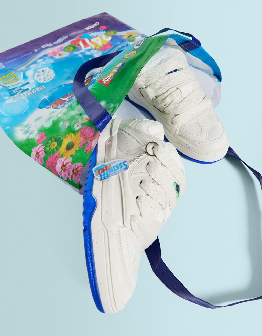 Sneakers SSSTUFFF X BERSHKA avec porte-clés-Blanc-5