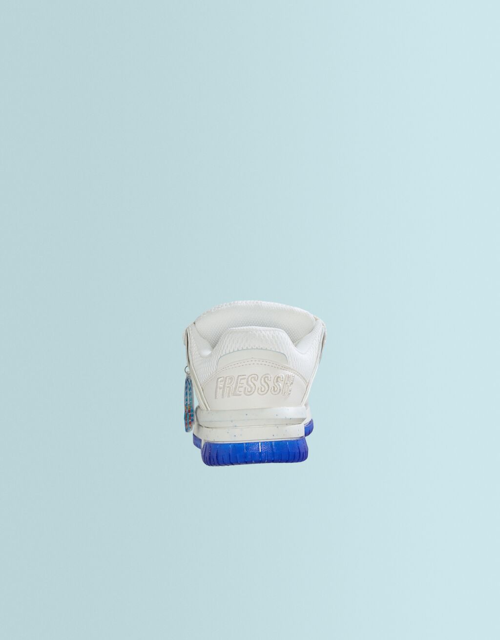 SSSTUFFF X BERSHKA sneakers met sleutelhanger