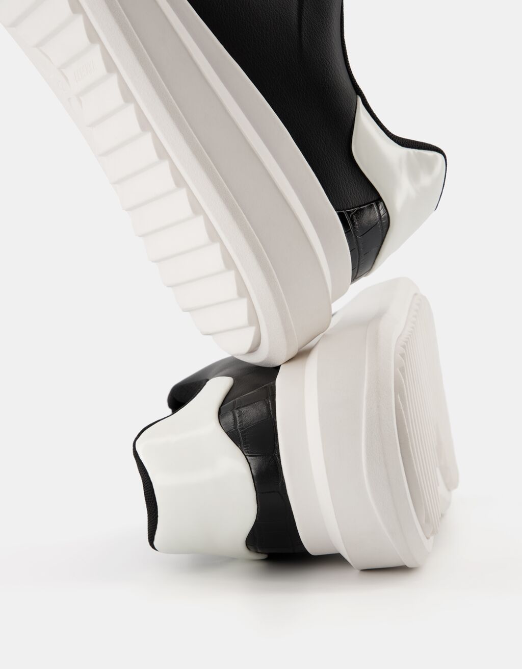 Sapatilhas volume pormenor gravação animal homem-Preto-3