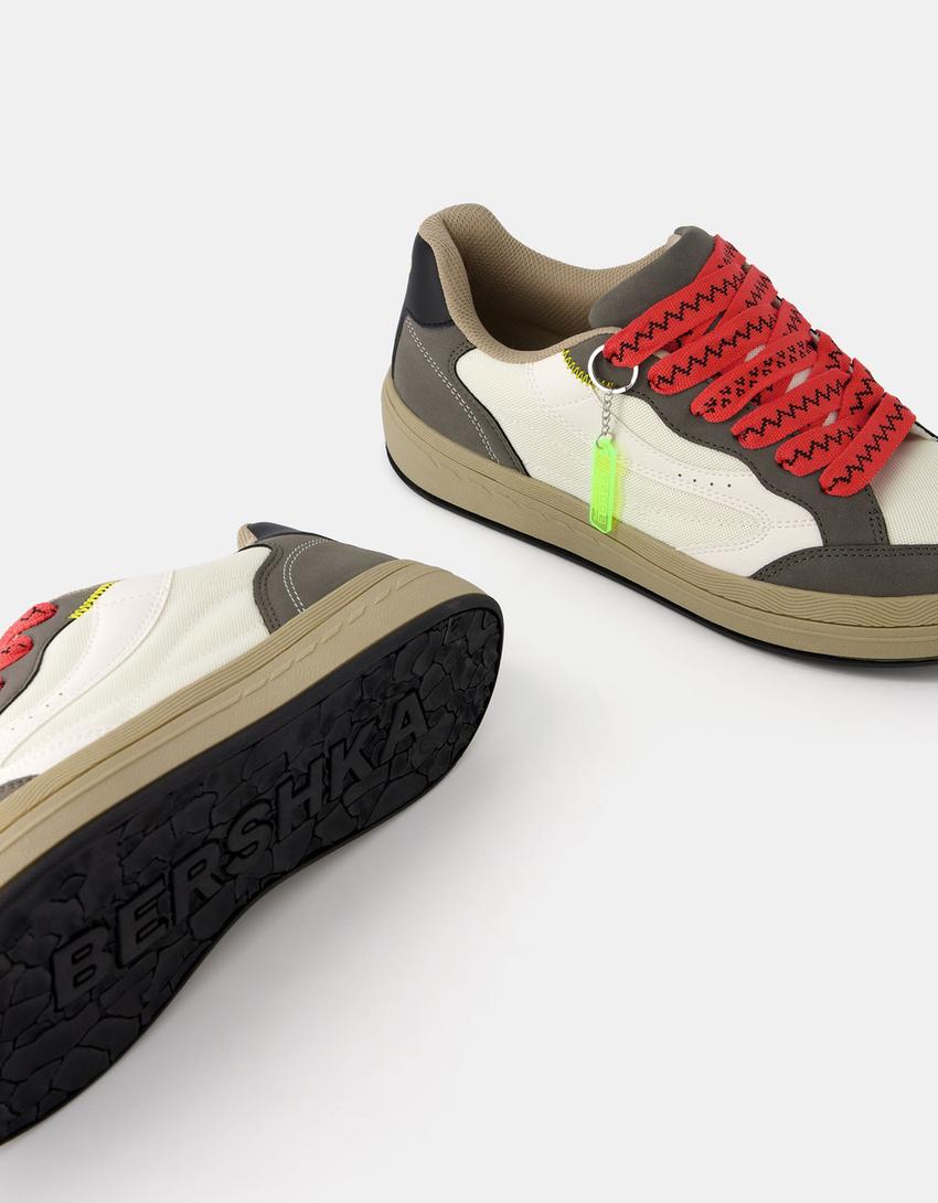 Sapatilhas chaveiro homem-Combinado-3