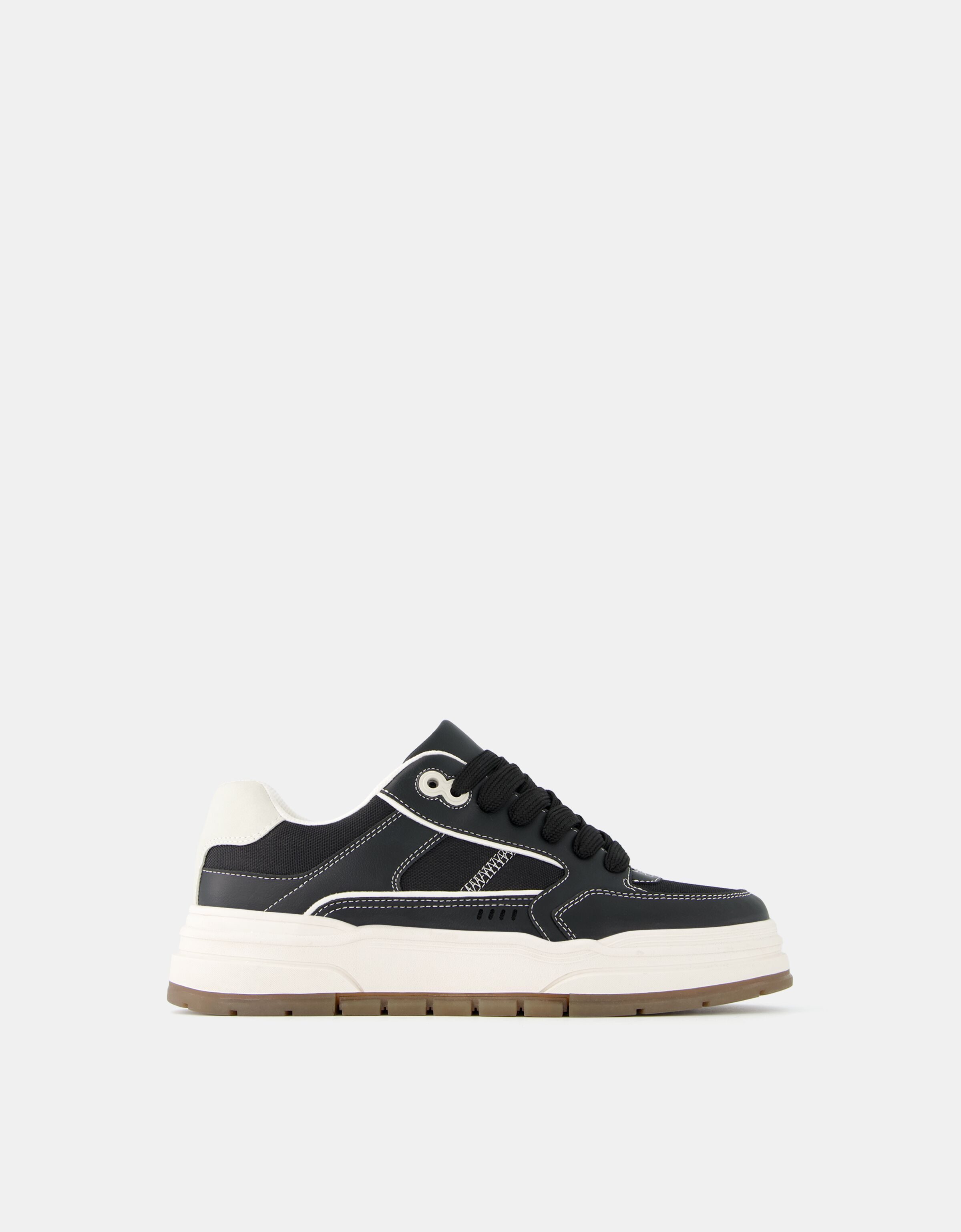 Zapatillas para Hombre Nueva Colecci n BERSHKA Espa a