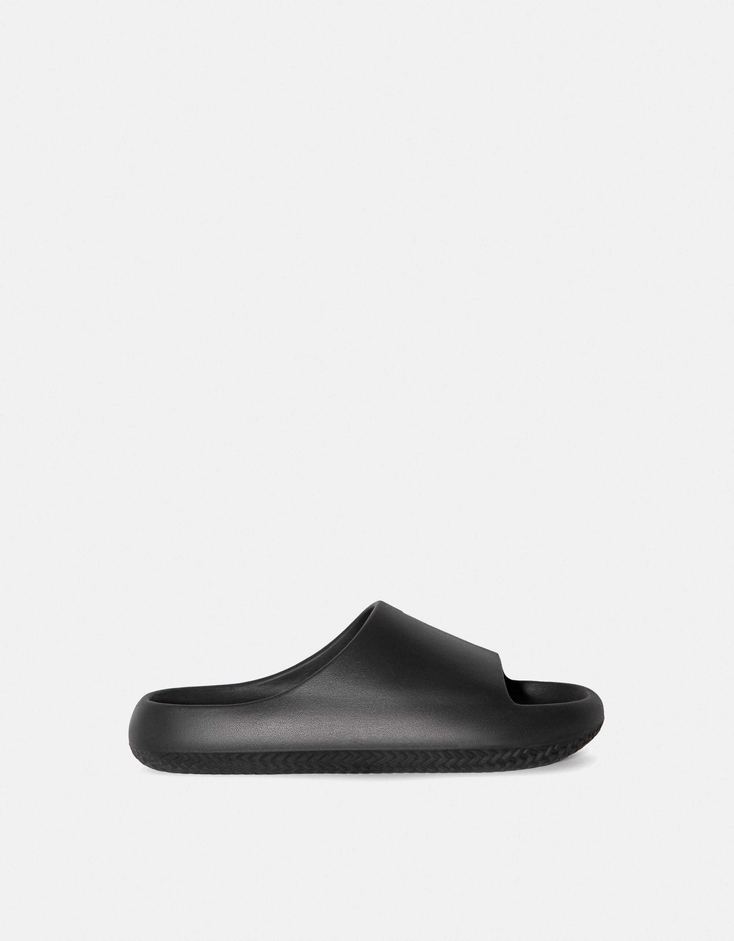 Bershka slippers online