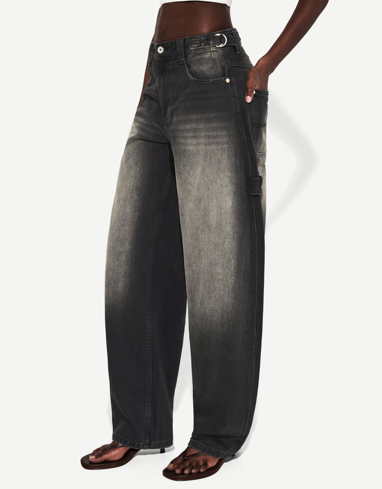 Adjustable balloon fit carpenter jeans