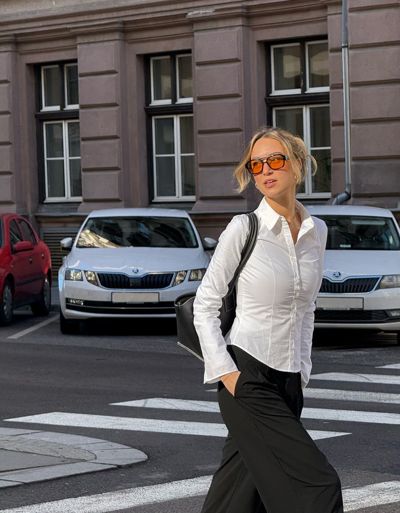 Fitted shirt with flared sleeves