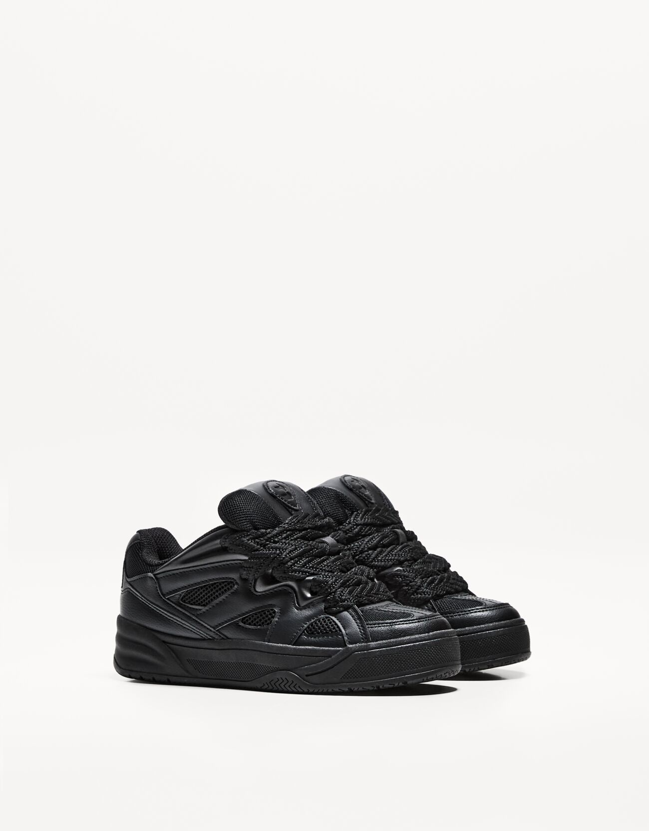 Combined skate sneakers