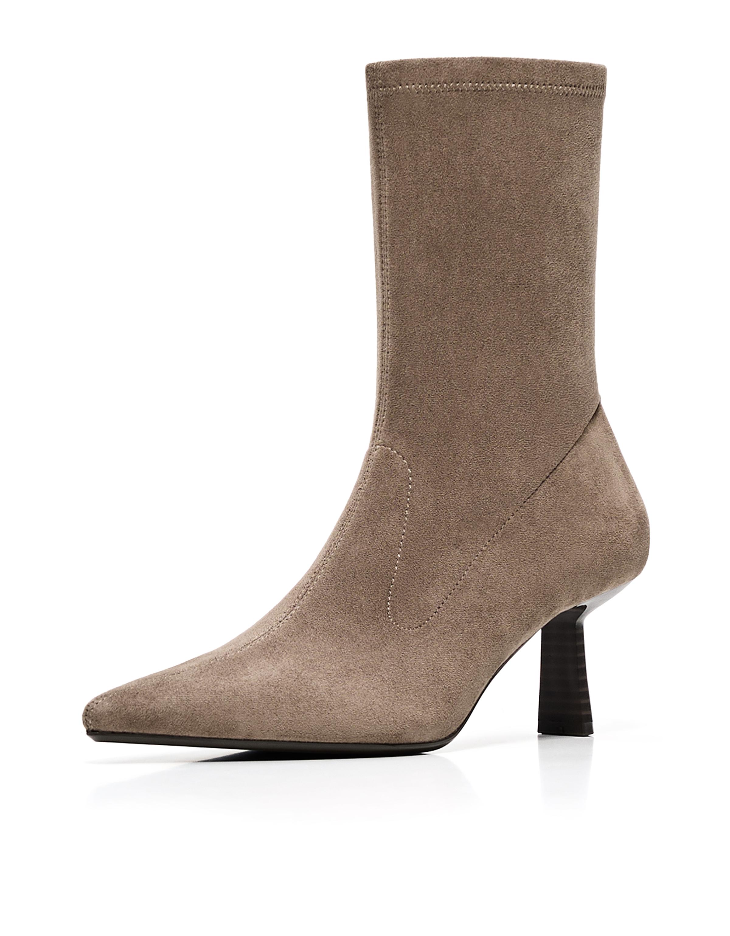 Fitted kitten heel ankle boots — TAUPE