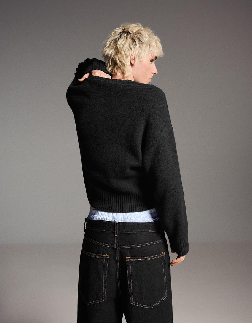 Strickpullover mit Rundausschnitt-Schwarz