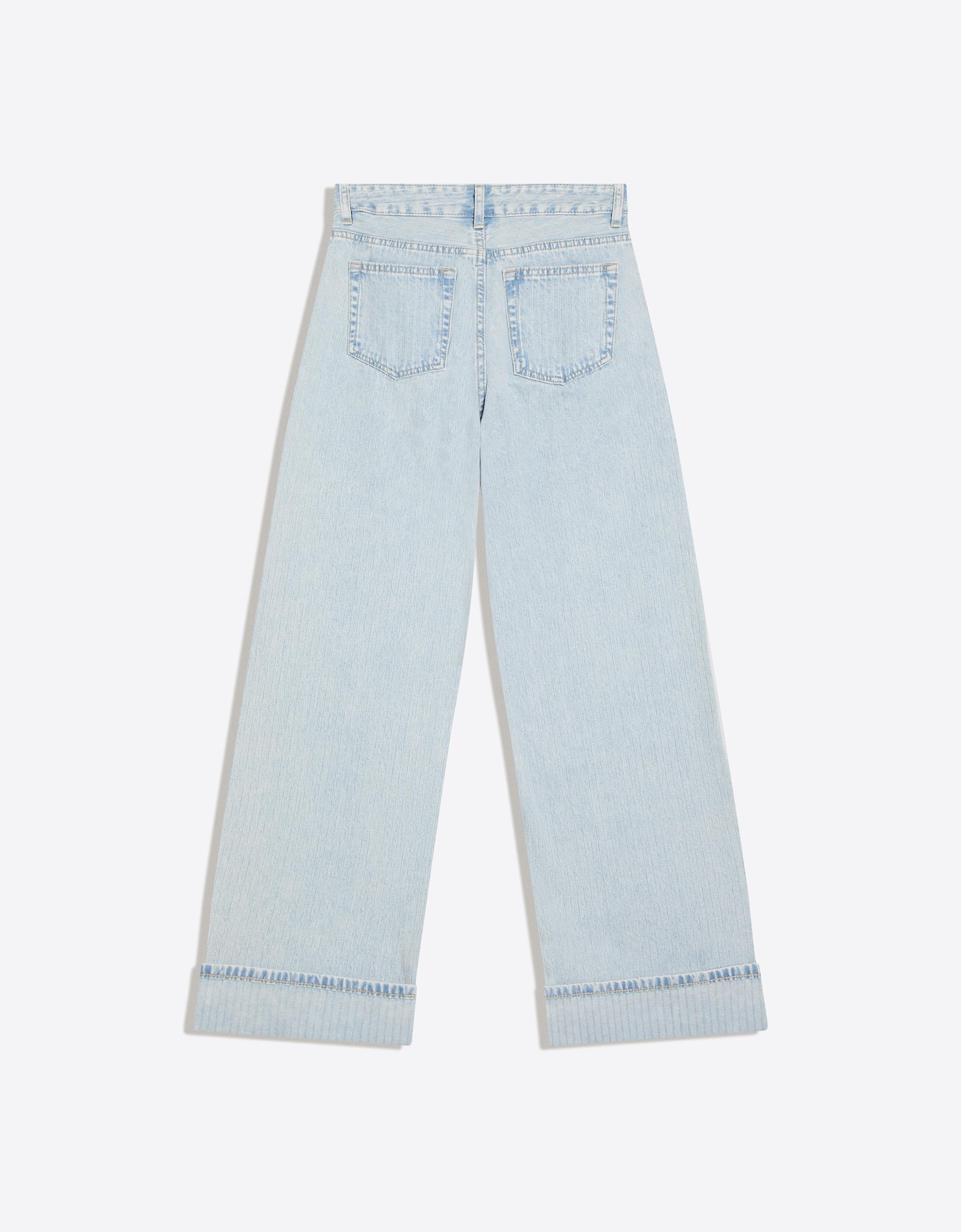 Wide-leg jeans with turn-up hems
