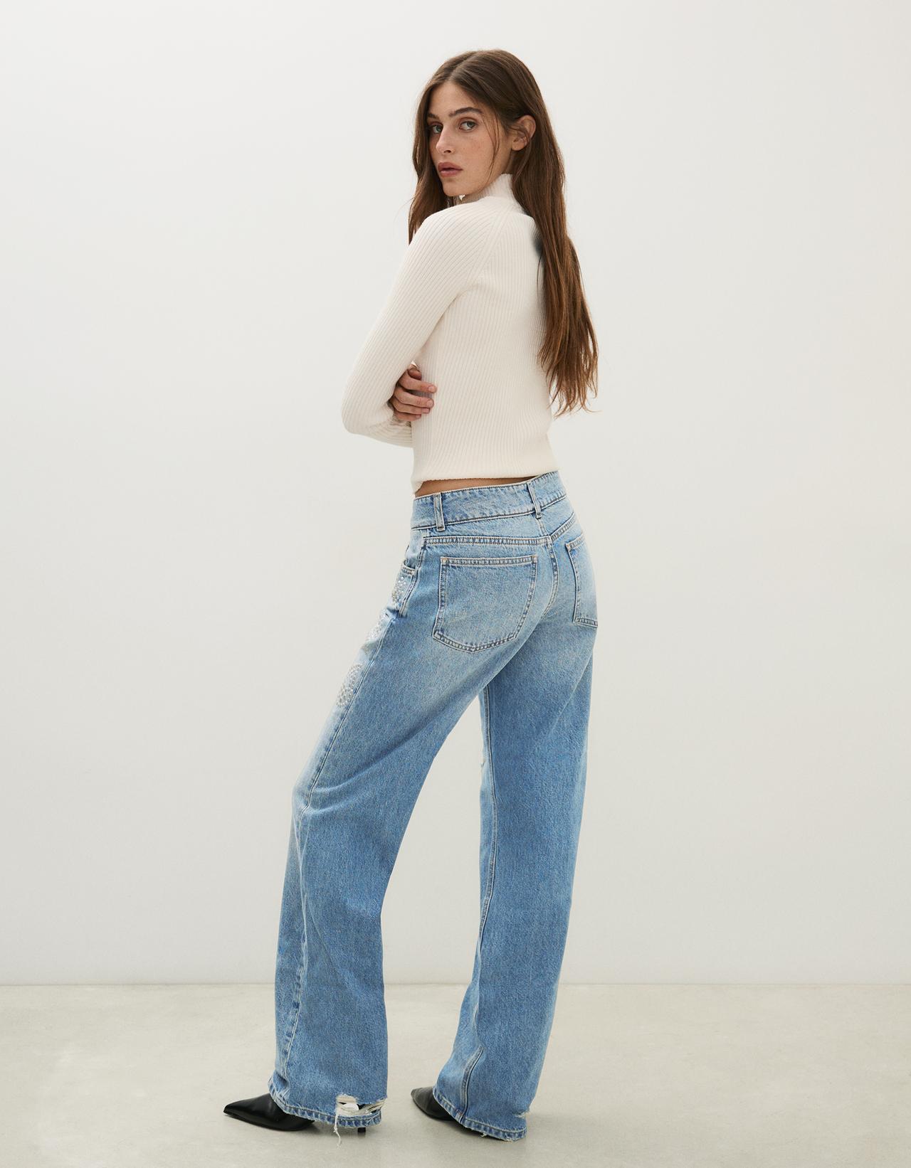 Mid-waist straight-leg studded jeans — Light blue