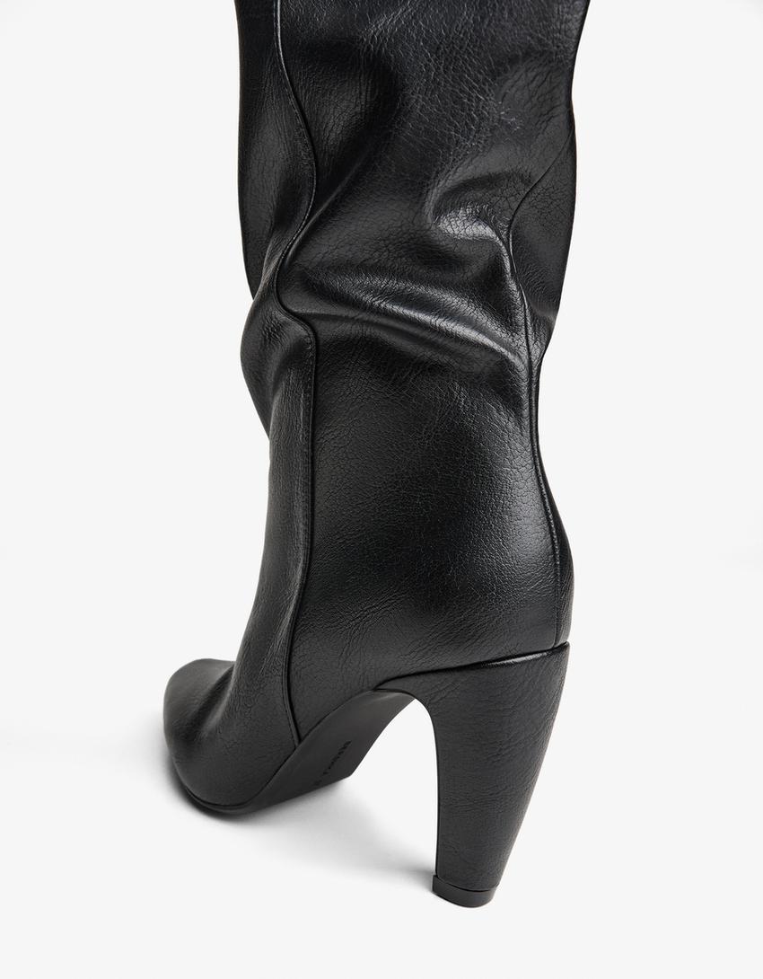 Wide-leg heeled boots-BLACK