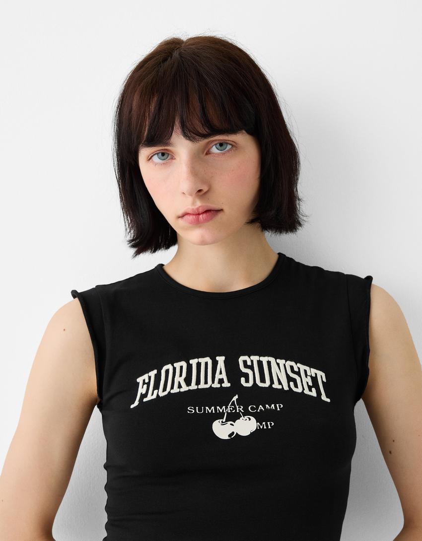 تيشرت مطرز بدون أكمام-أسود-2