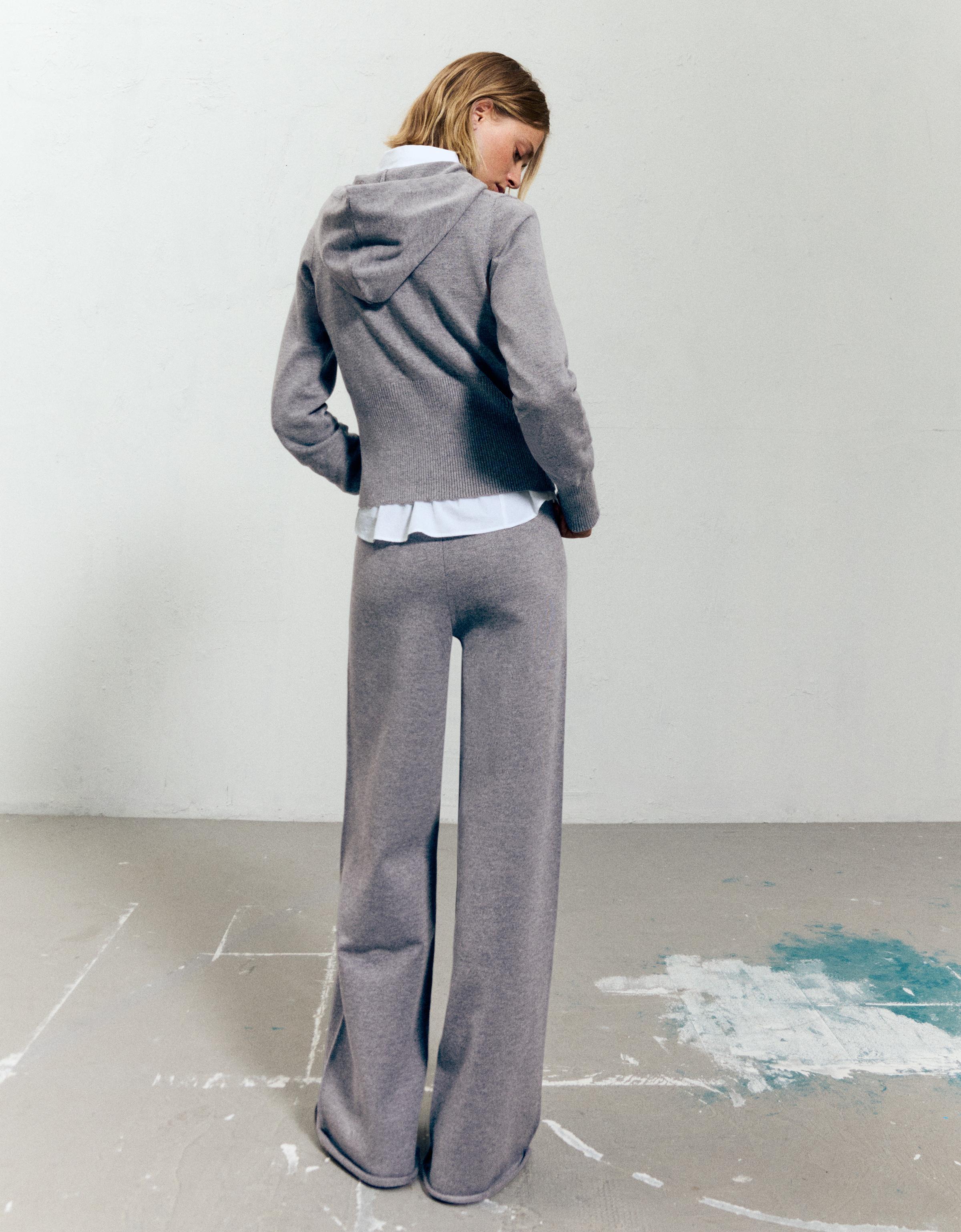 Sweatshirt and wide-leg trousers set - Matching sets - Women