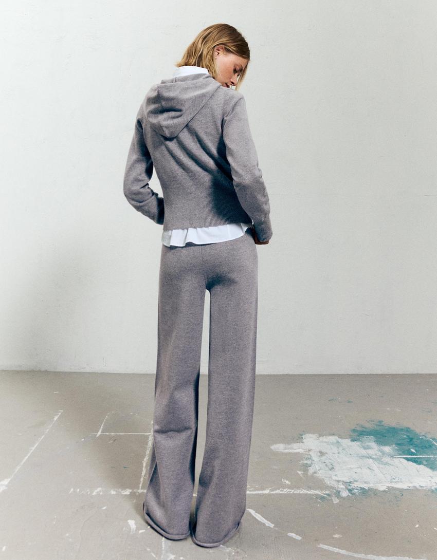 Set sweatshirt en broek met wijde pijpen-Set sweatshirt en broek met wijde pijpen