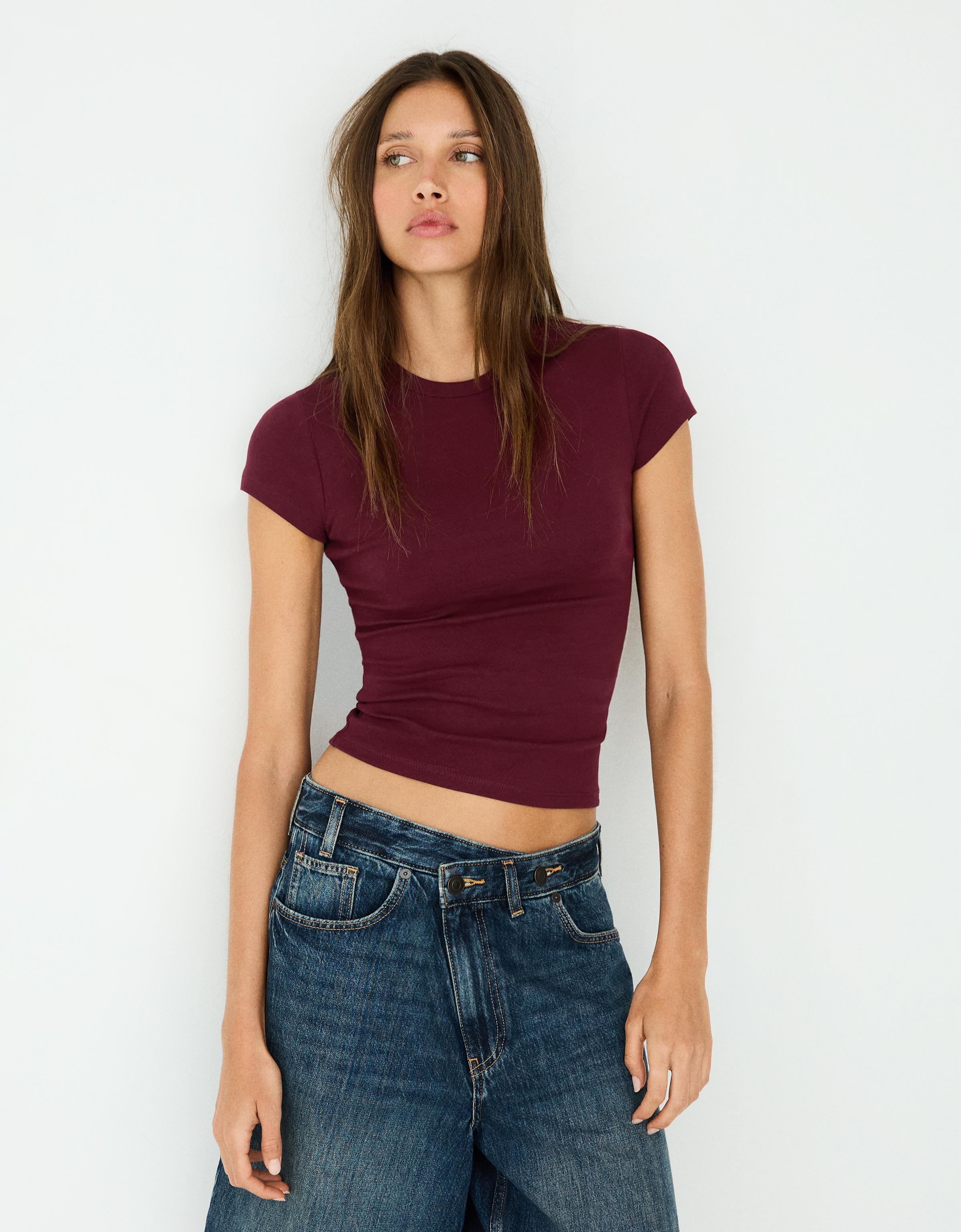 Bershka Camiseta Manga Corta Cuello Redondo Mujer S Burdeos