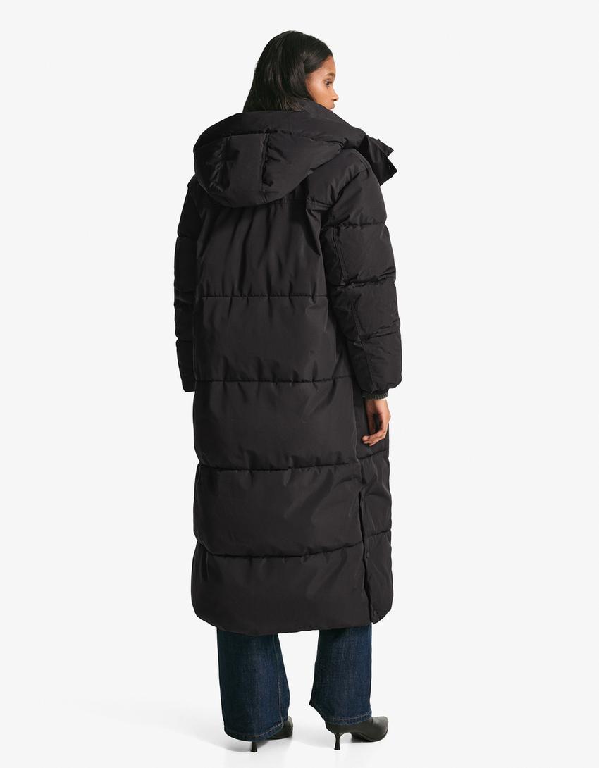 Uzun kapüşonlu su geçirmez şişme mont-Siyah