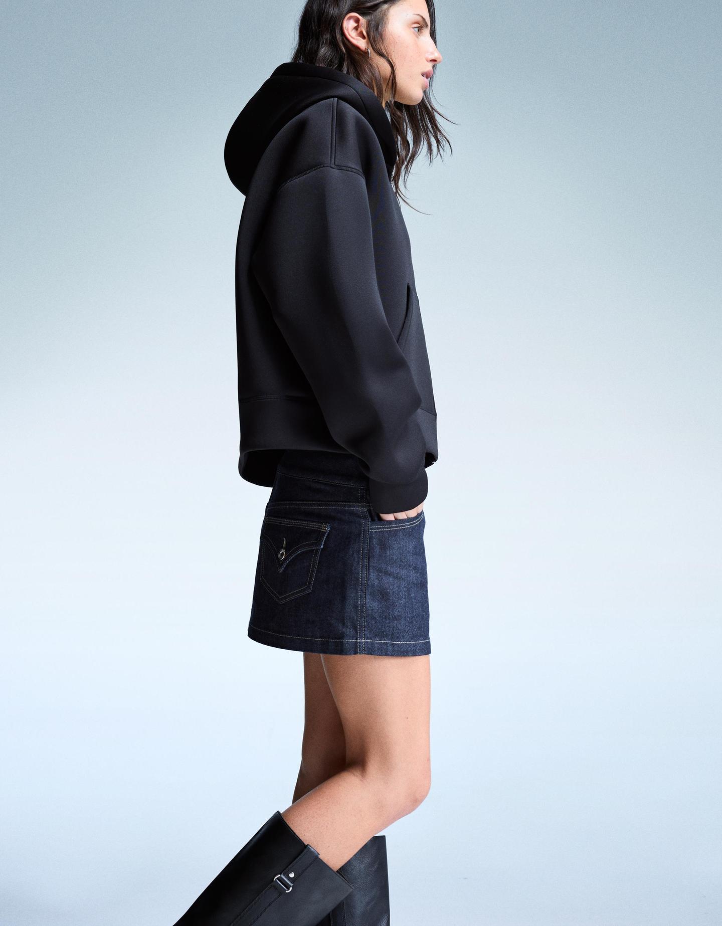 Bershka rozpinana bluza oversize z efektem neoprenu czarny