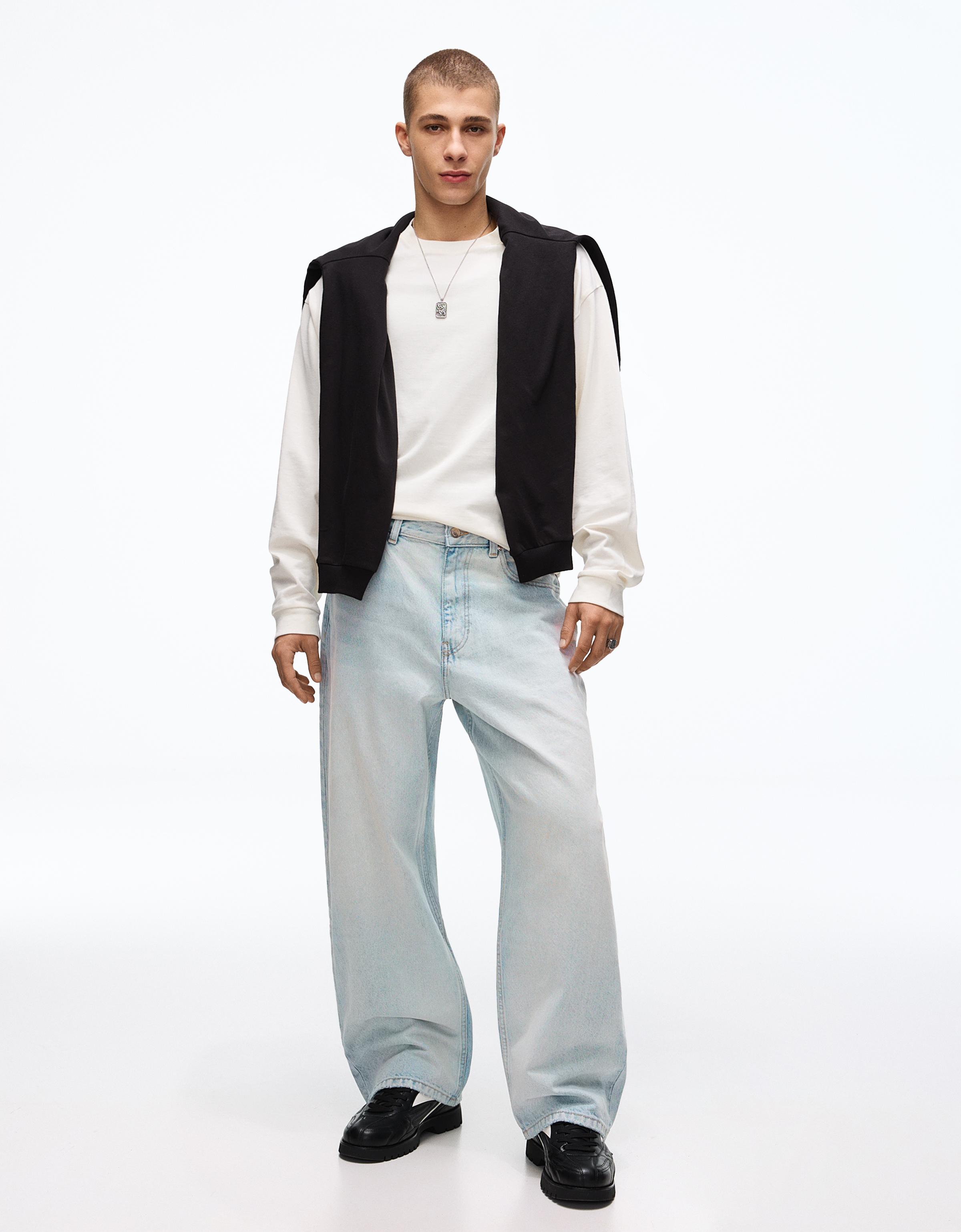 Bershka Jeans Mit Barrel-Stickerei Herren 46 Hellblau