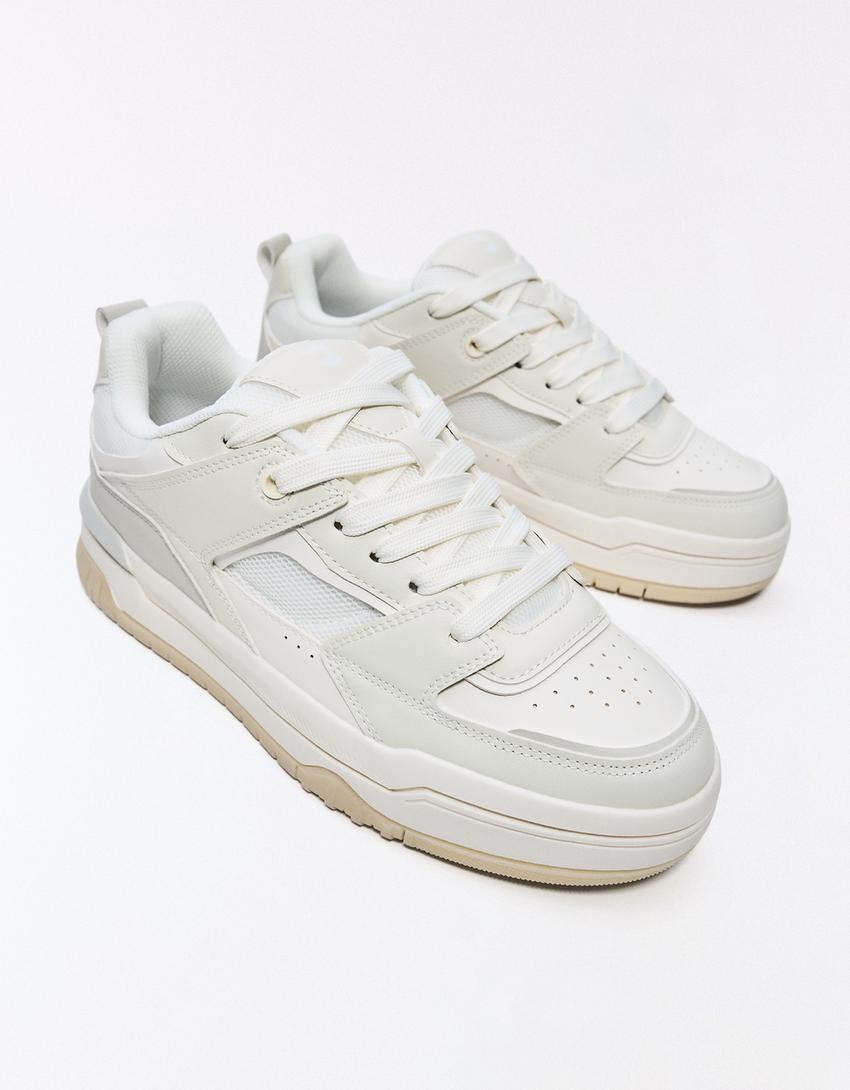 Sneaker mit dicker Sohle und mehreren Elementen-Weiss