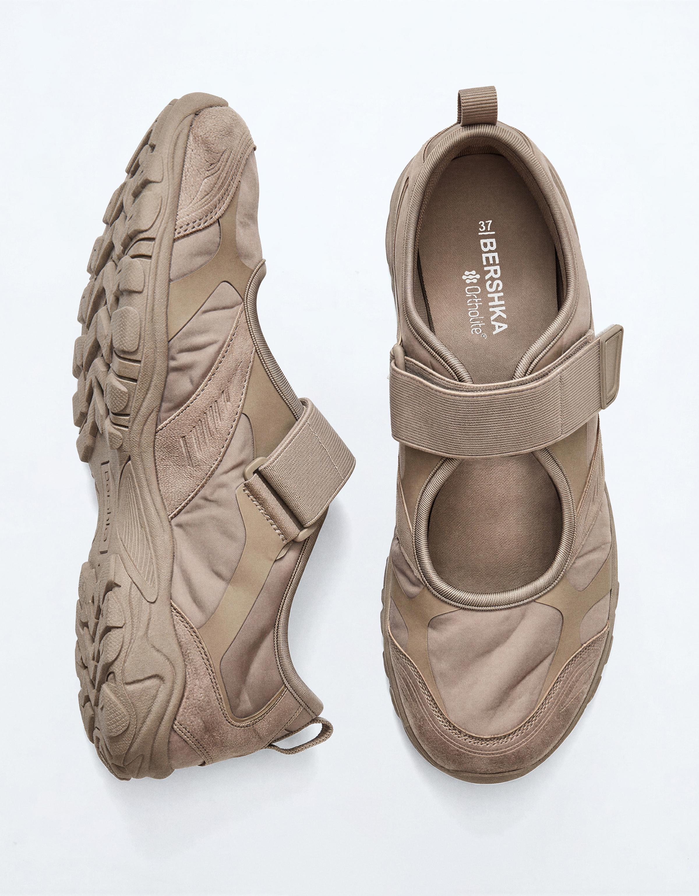 BAREFOOT BALLERINAS — TAUPE