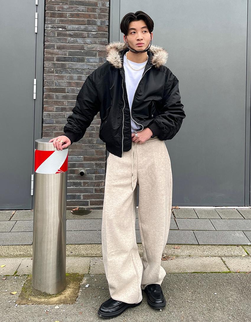 Cazadora técnica cuello efecto pelo-Negro