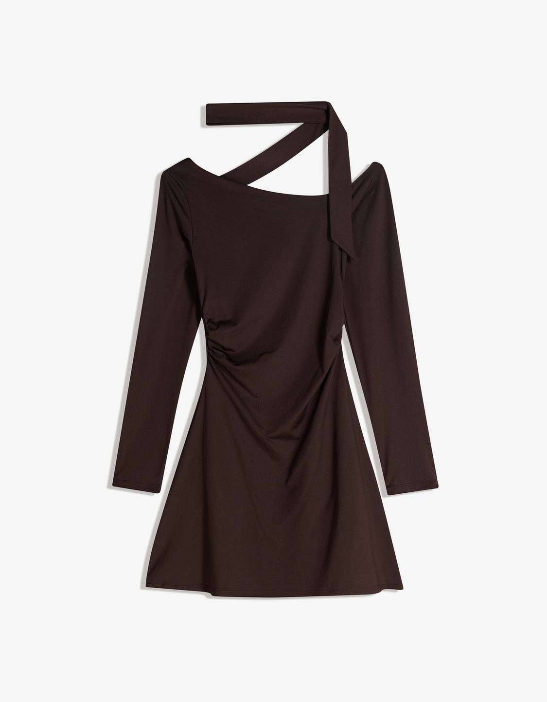 Vestido mini manga comprida detalhe lenço