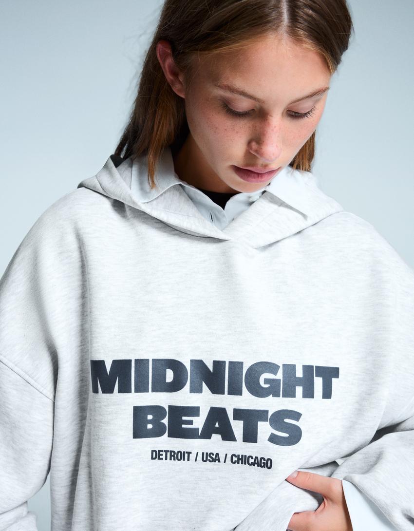 Sudadera oversize capucha print-Gris