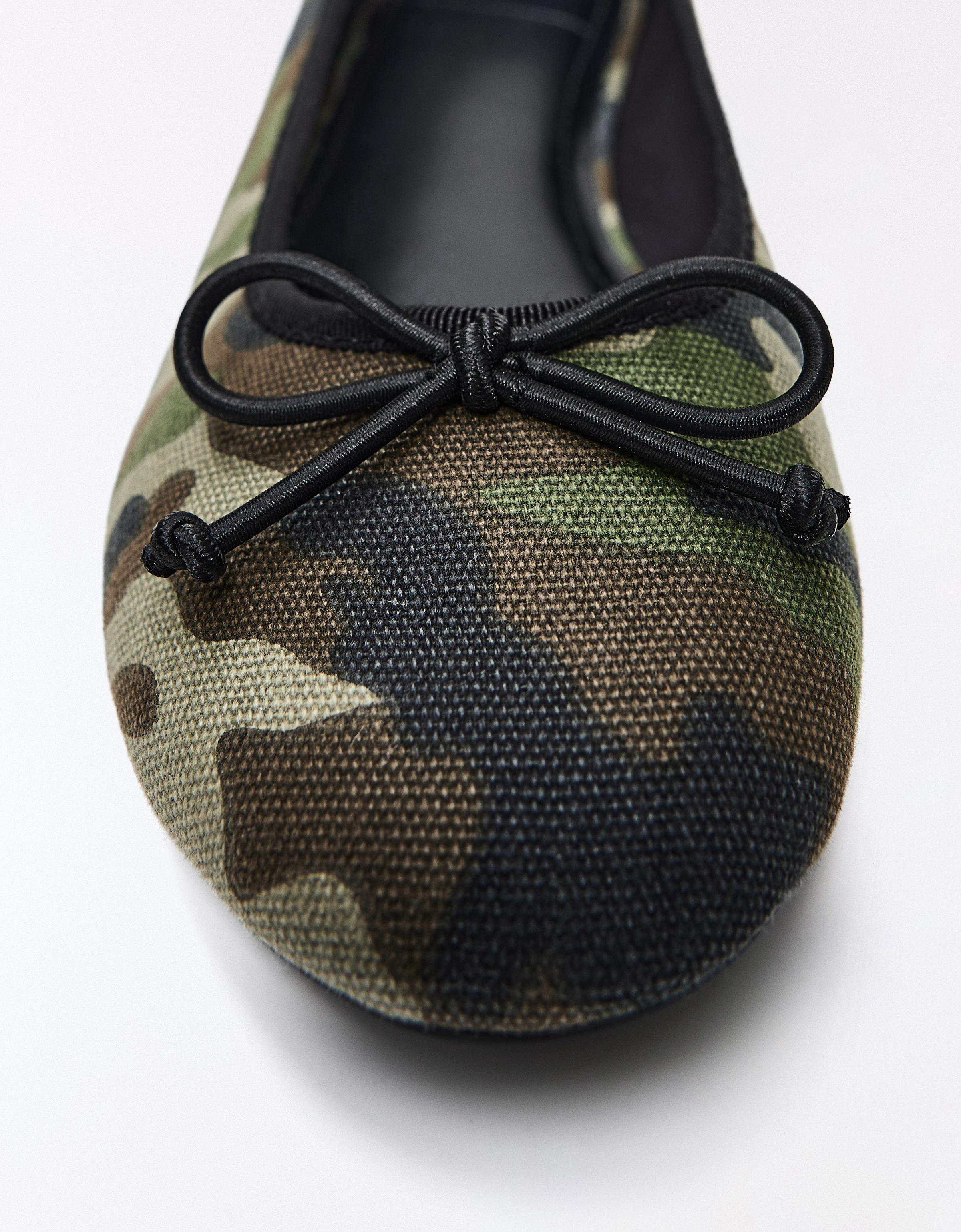 BOW BALLERINAS — Camouflage