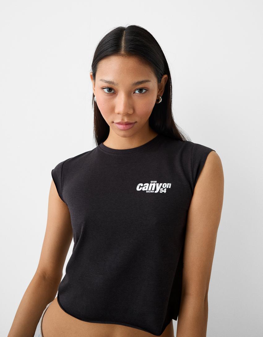 تيشرت بأكمام قصيرة وطبعة-رمادي داكن-2