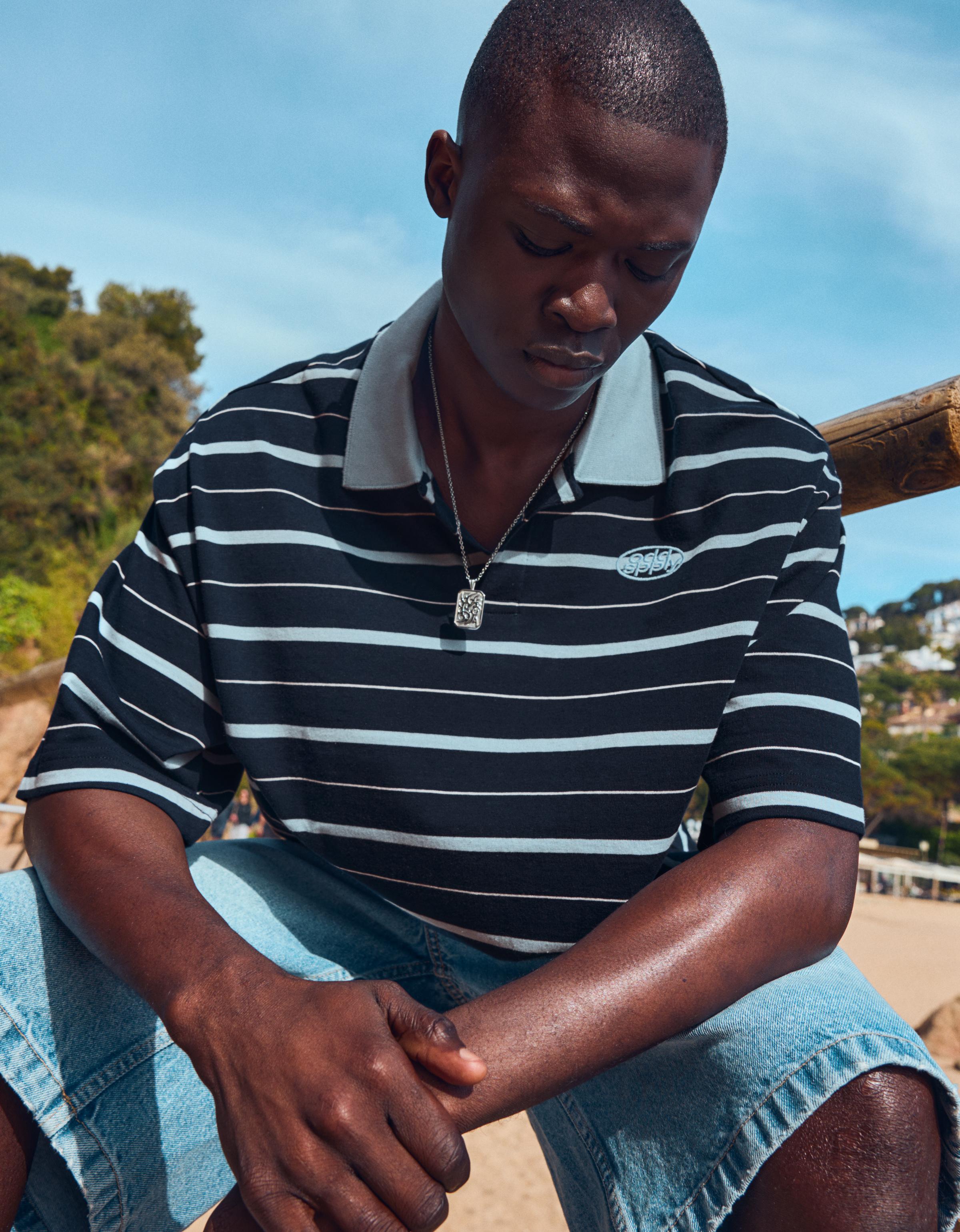 Kısa kollu çizgili işlemeli polo - Görsel 21