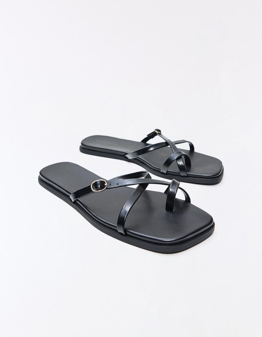 Flache Riemchensandalen-Schwarz