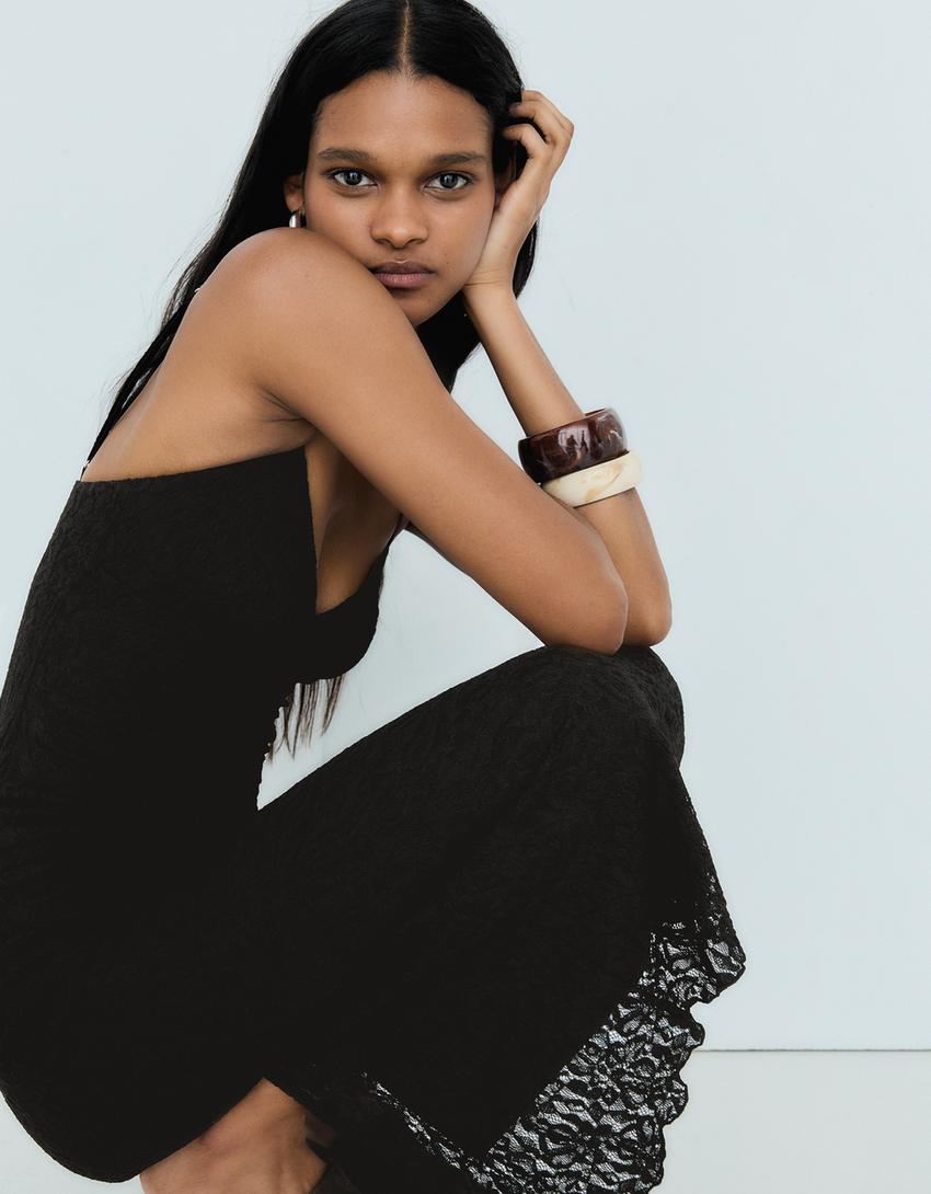 Midikleid mit Trägern und Spitze-Schwarz
