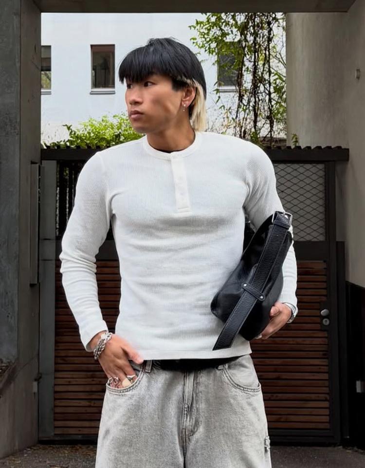 Camiseta manga larga henley slim fit