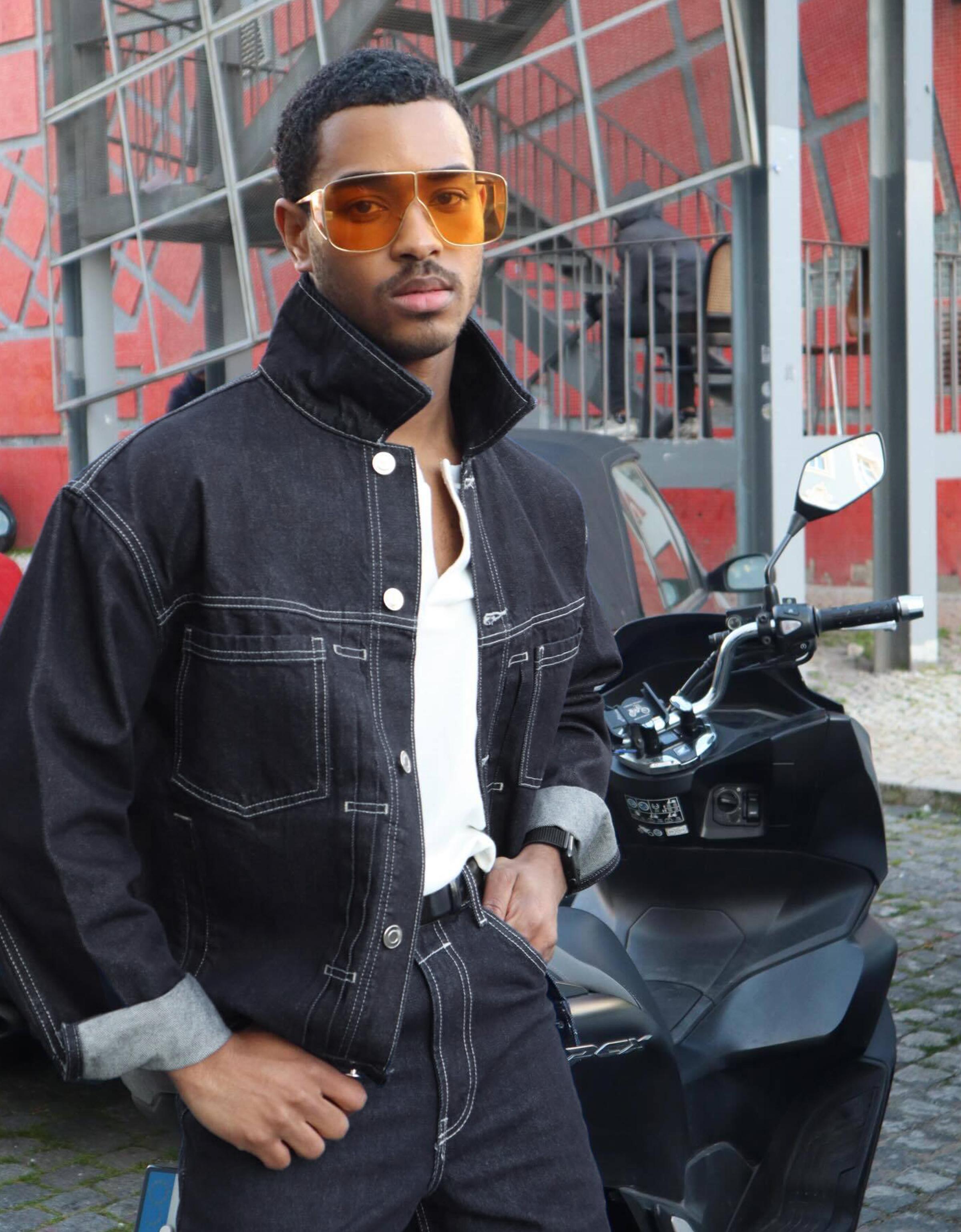 Denim jacket — Navy