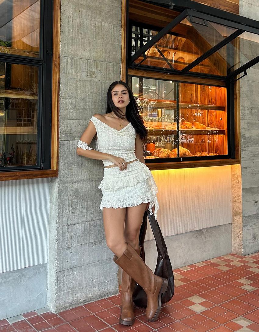 Blonde lace top with ruffles-Cream-3