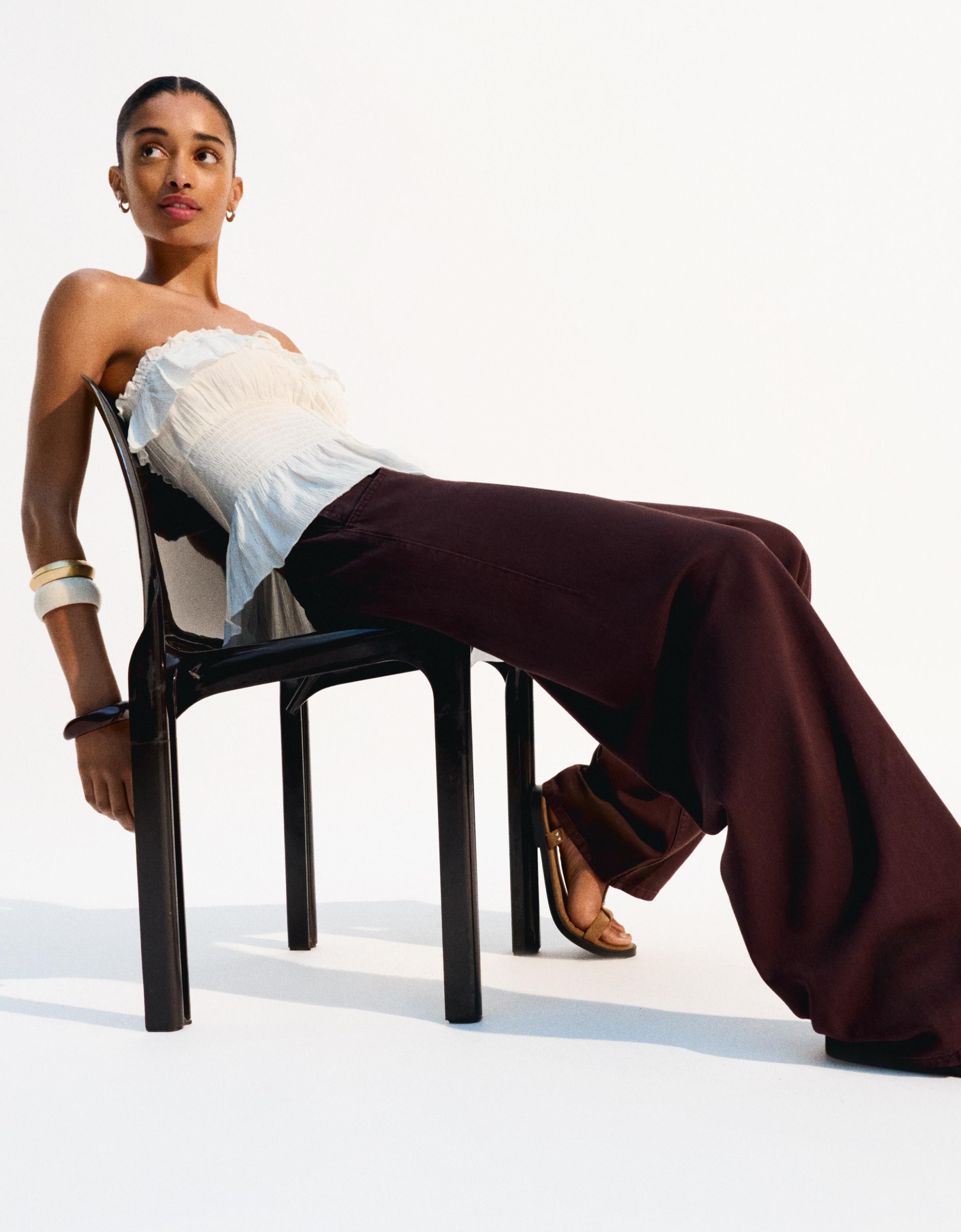 Bershka Leichte Jeans Mit Weitem Bein Damen 34 Braun