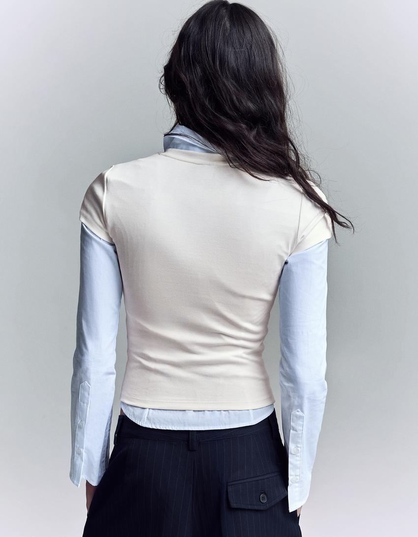 Rövid ujjú, mintás póló-Törtfehér