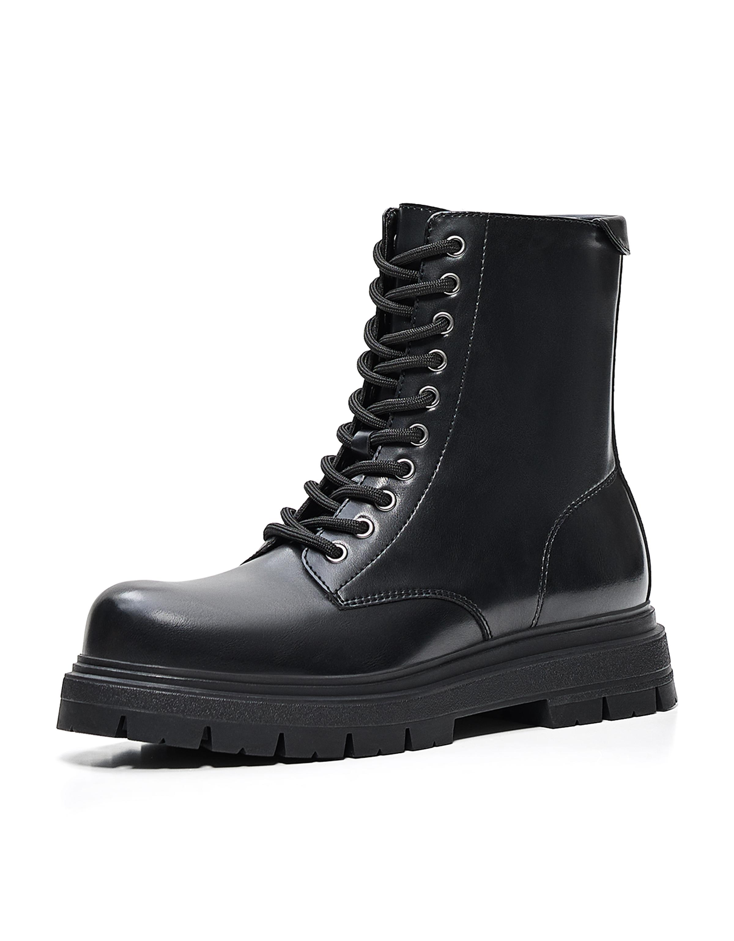 LACE-UP ANKLE BOOTS — BLACK