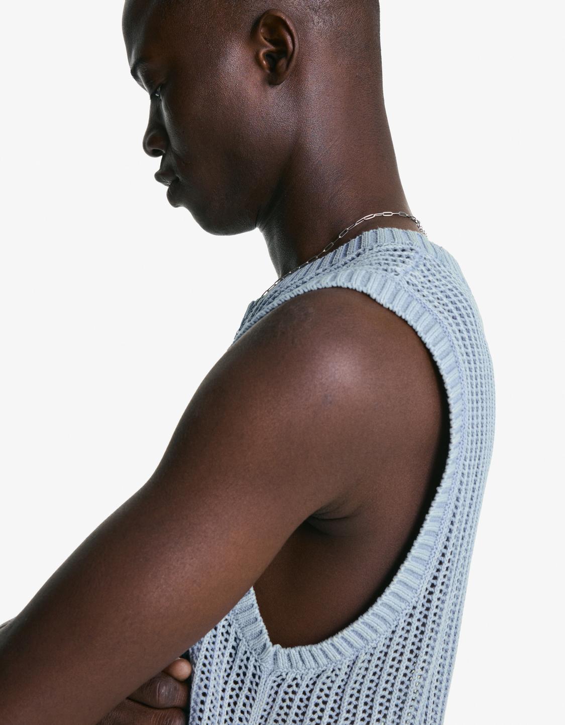 Faded-effect gilet