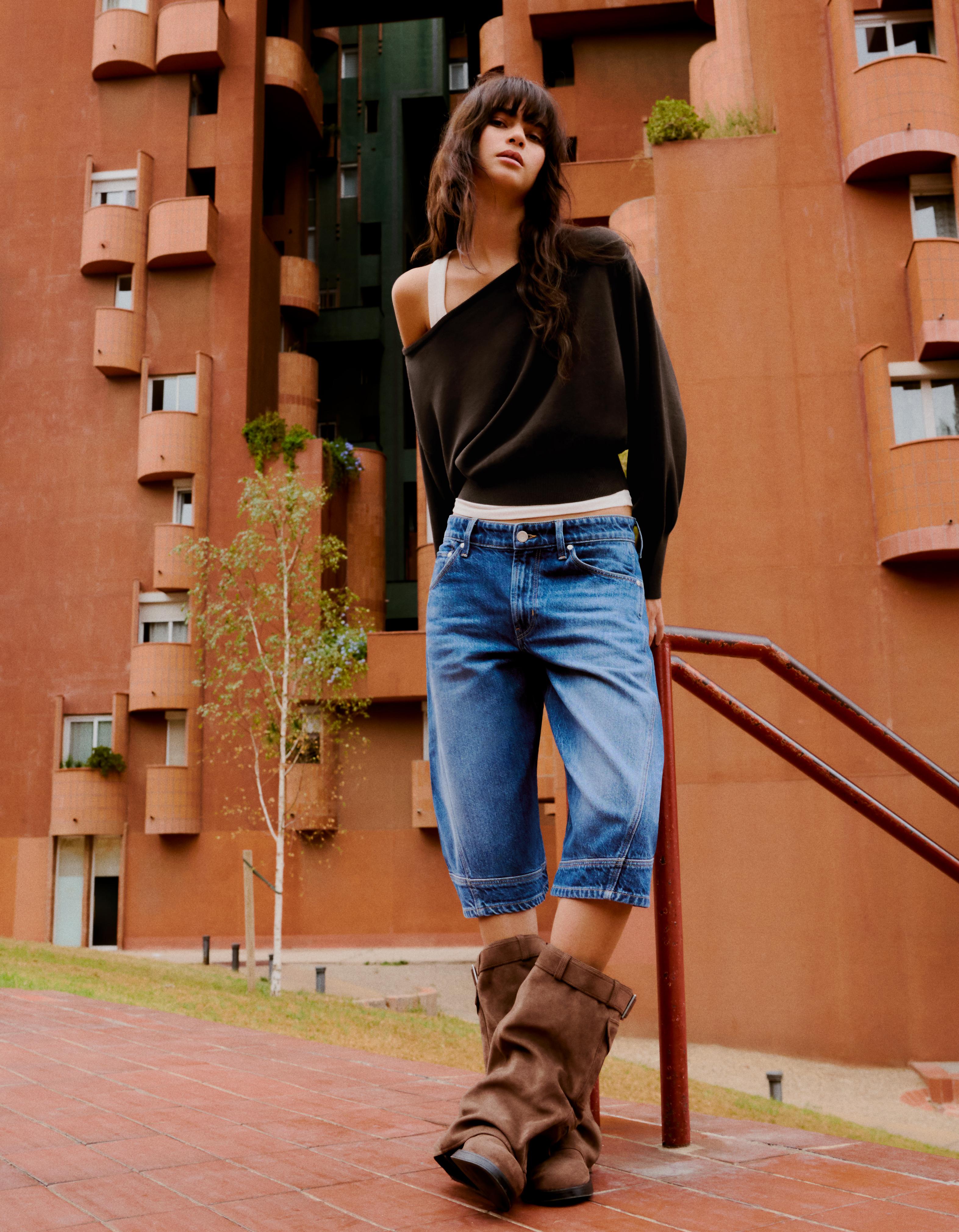 Asymmetric neck jumper — Brown