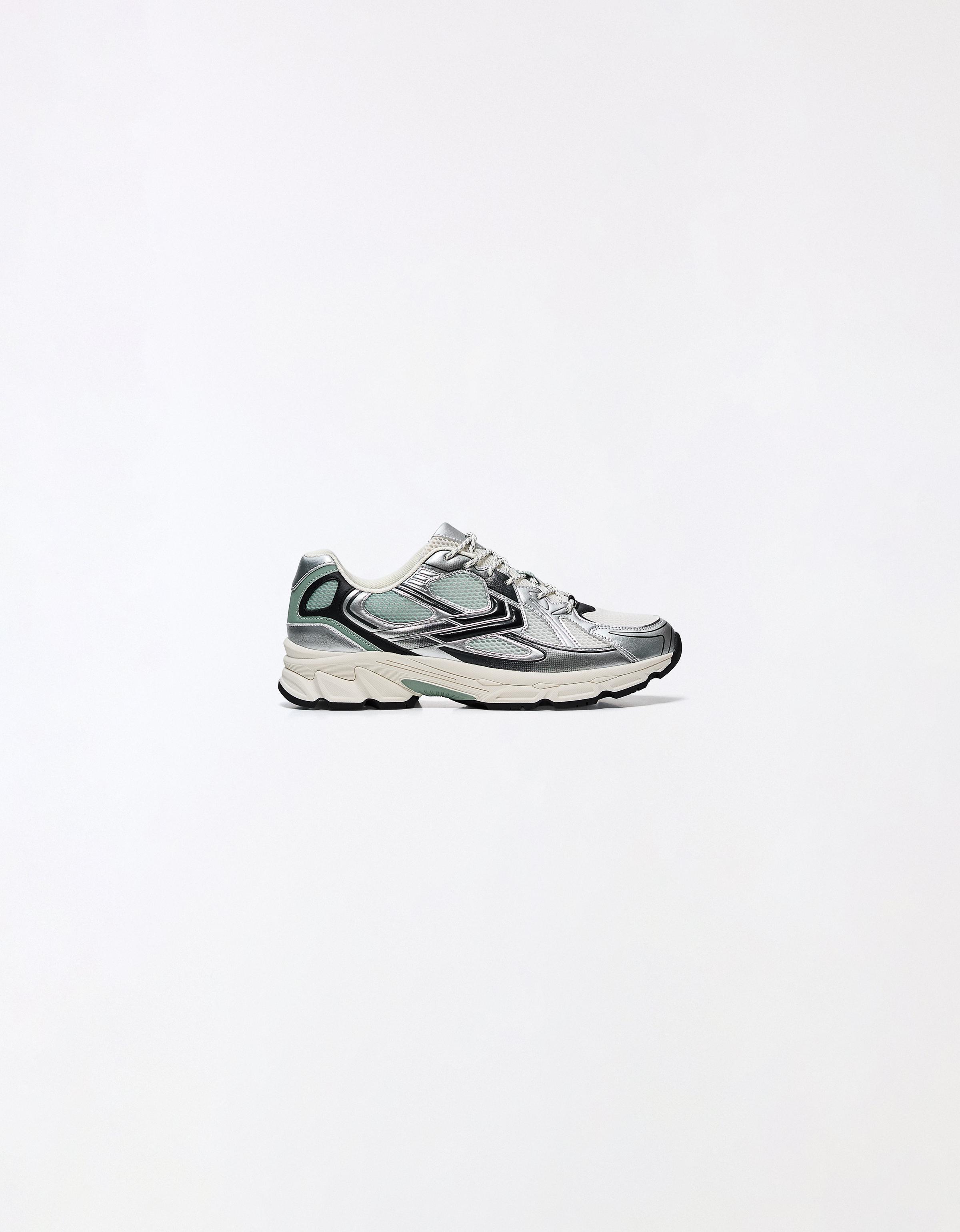 MULTI-PIECE TRAINERS — WHITE