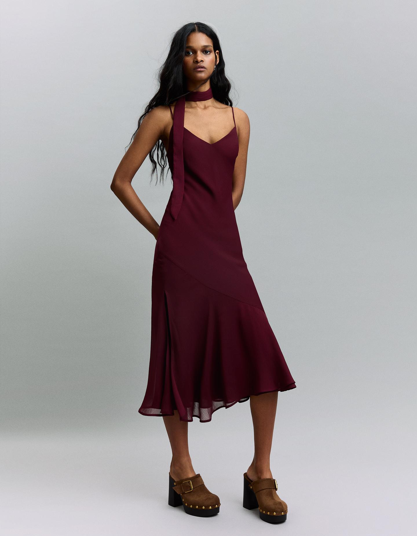 Bershka sukienka mini z apaszką rubinowy