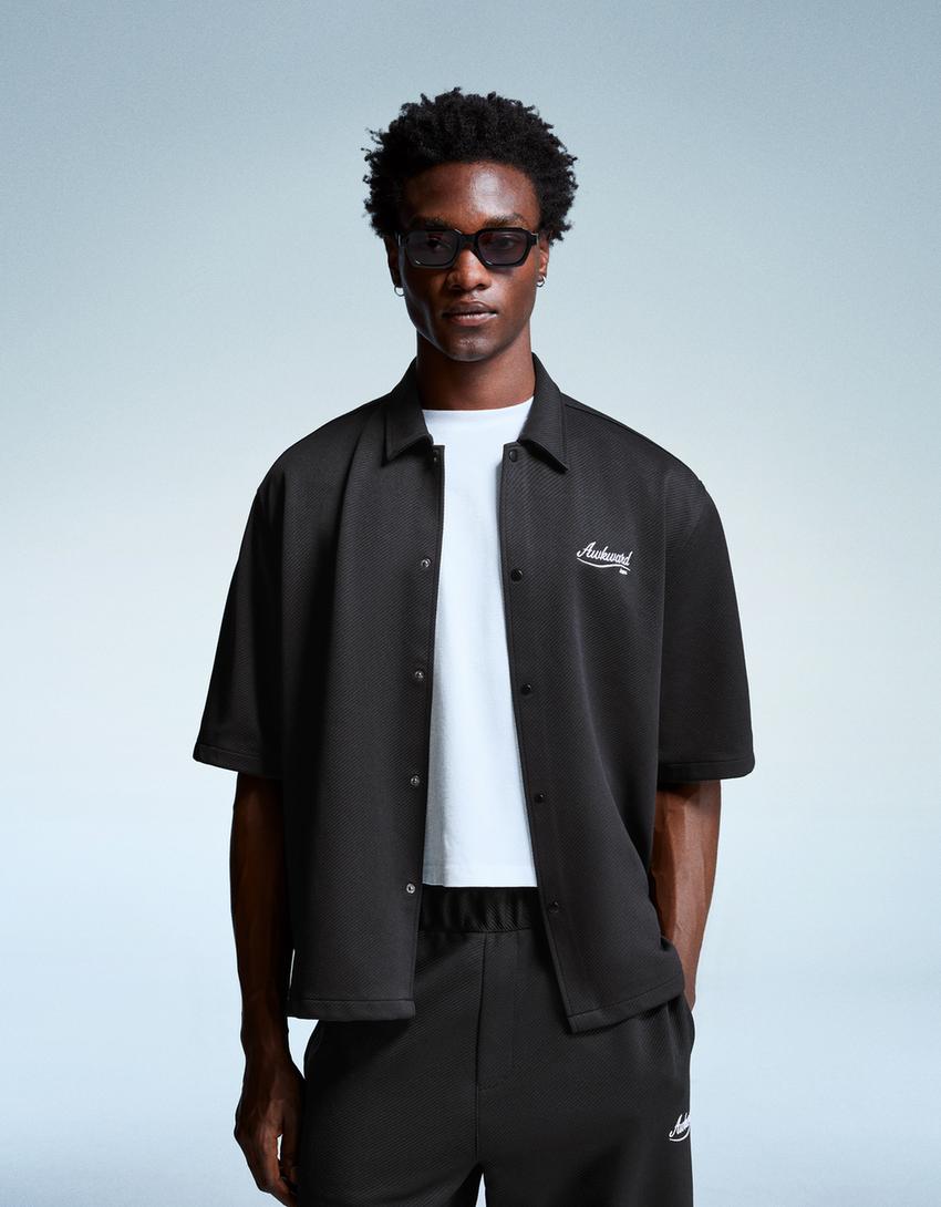 Chemise à manches courtes brodée-Noir-0
