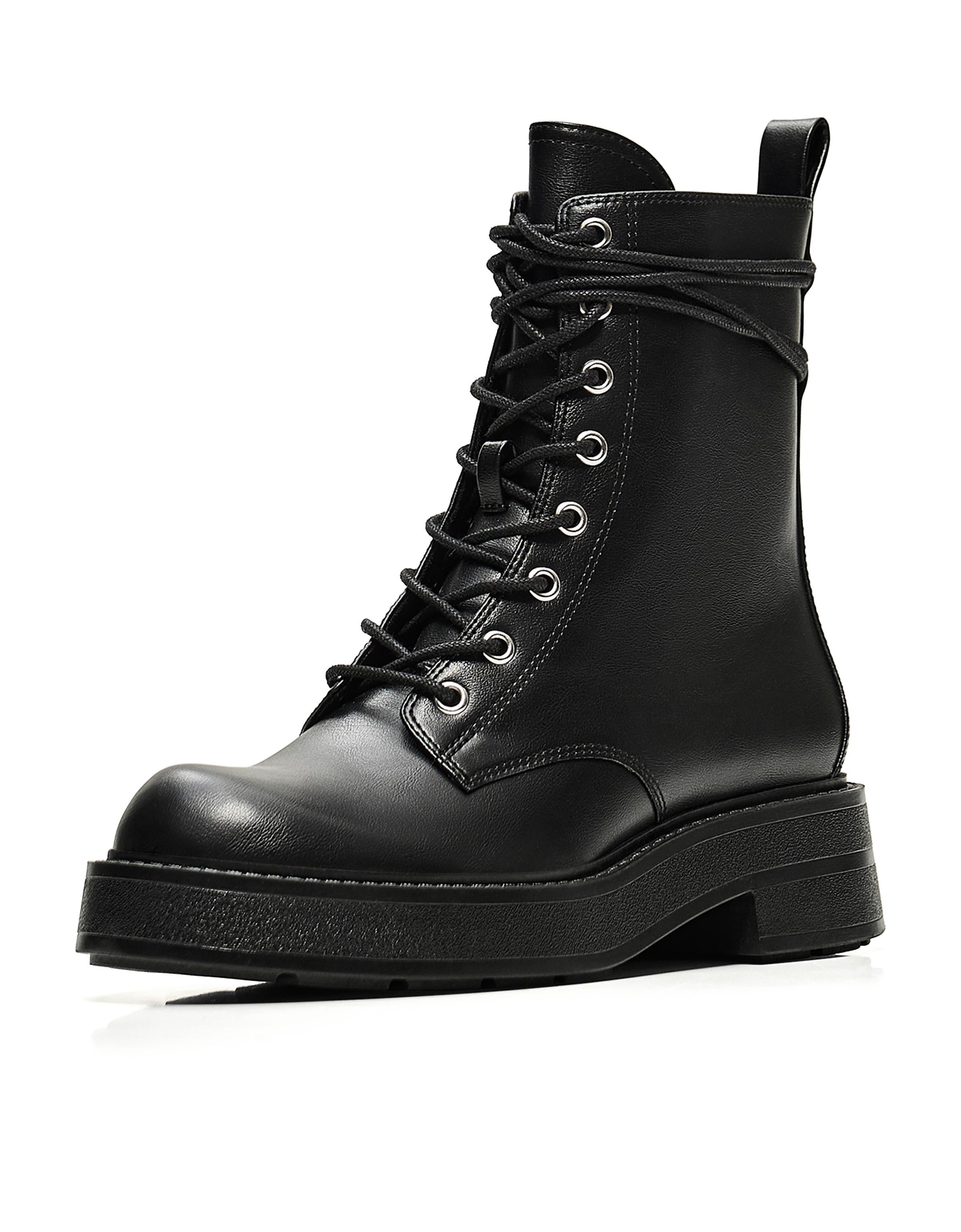 Lace-up ankle boots — BLACK