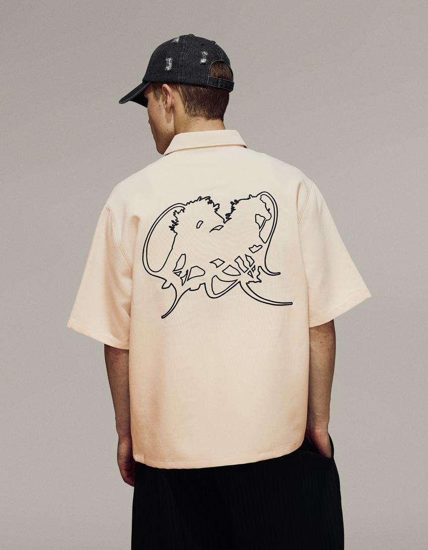Camisa de manga curta com bordado-Cru