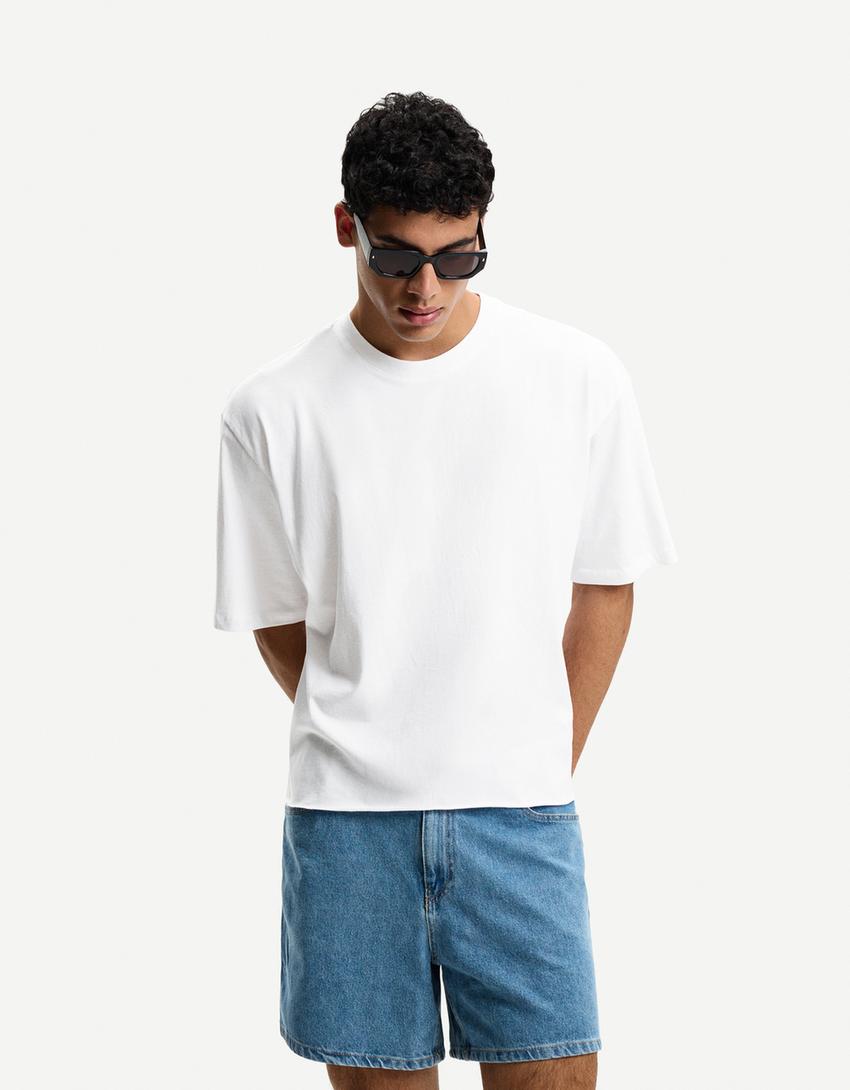 Cropped short sleeve T-shirt with patch