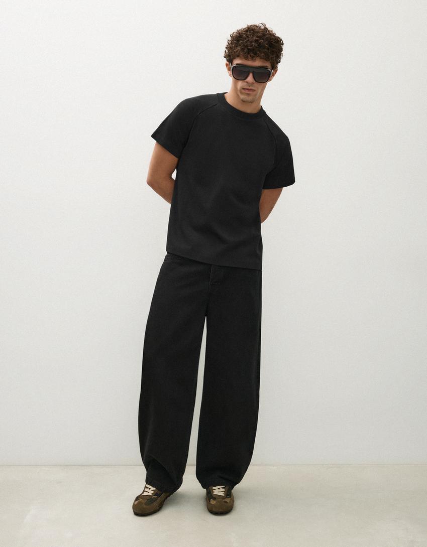 Raglan short sleeve T-shirt-Black