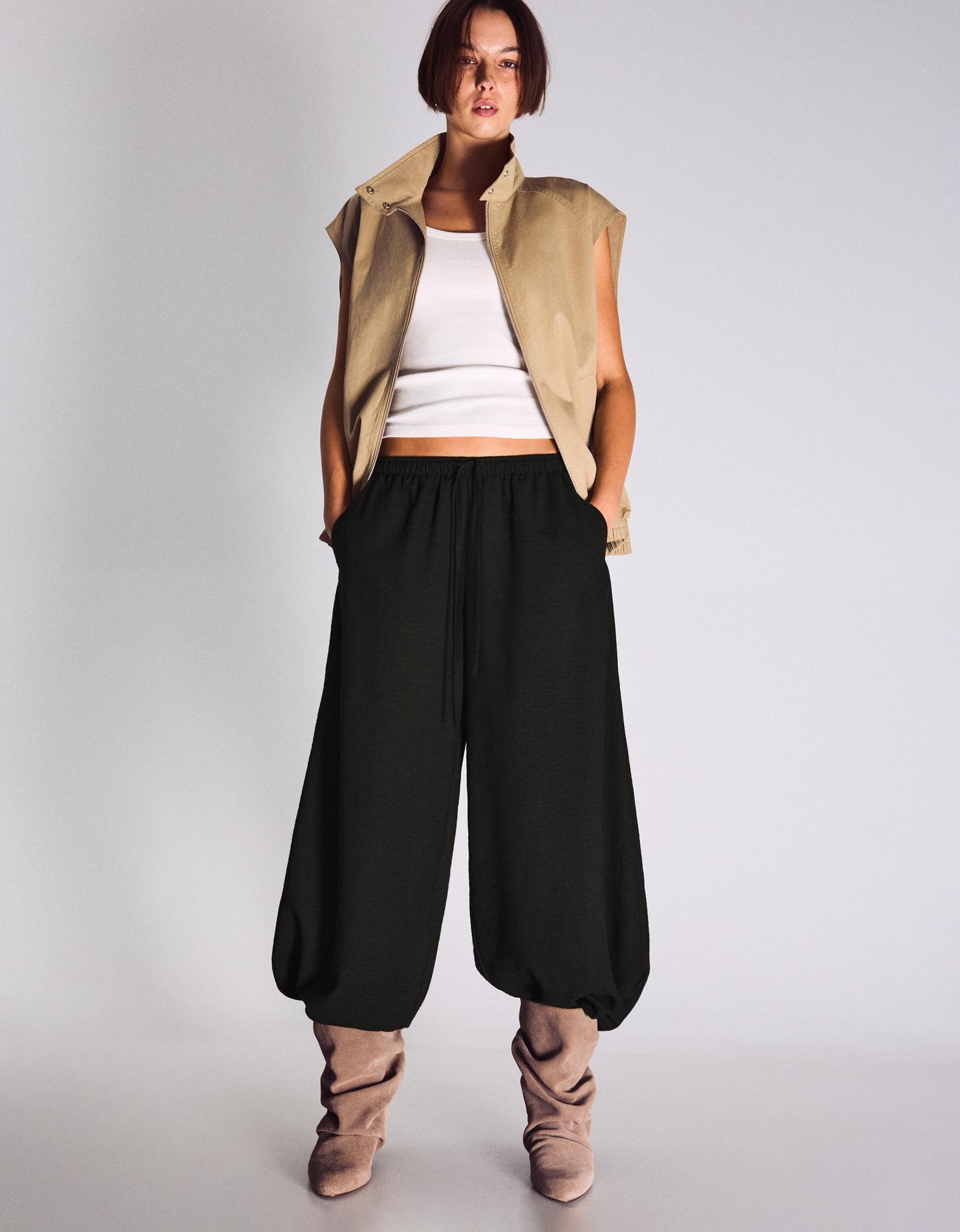 Bershka Pantaloni Da Gaucho In Misto Lino Donna S Nero