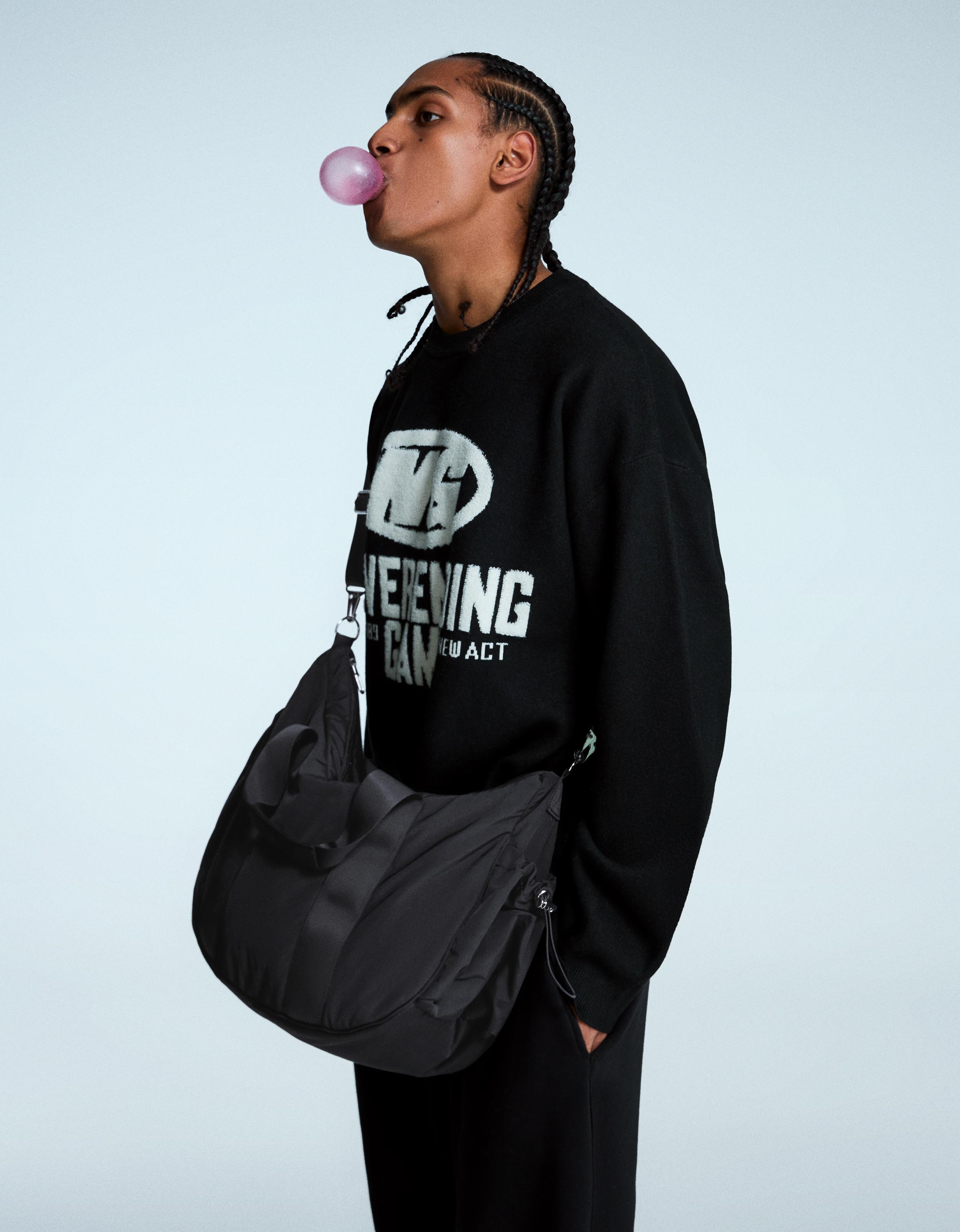 Bershka Funktionsstofftasche Herren Schwarz