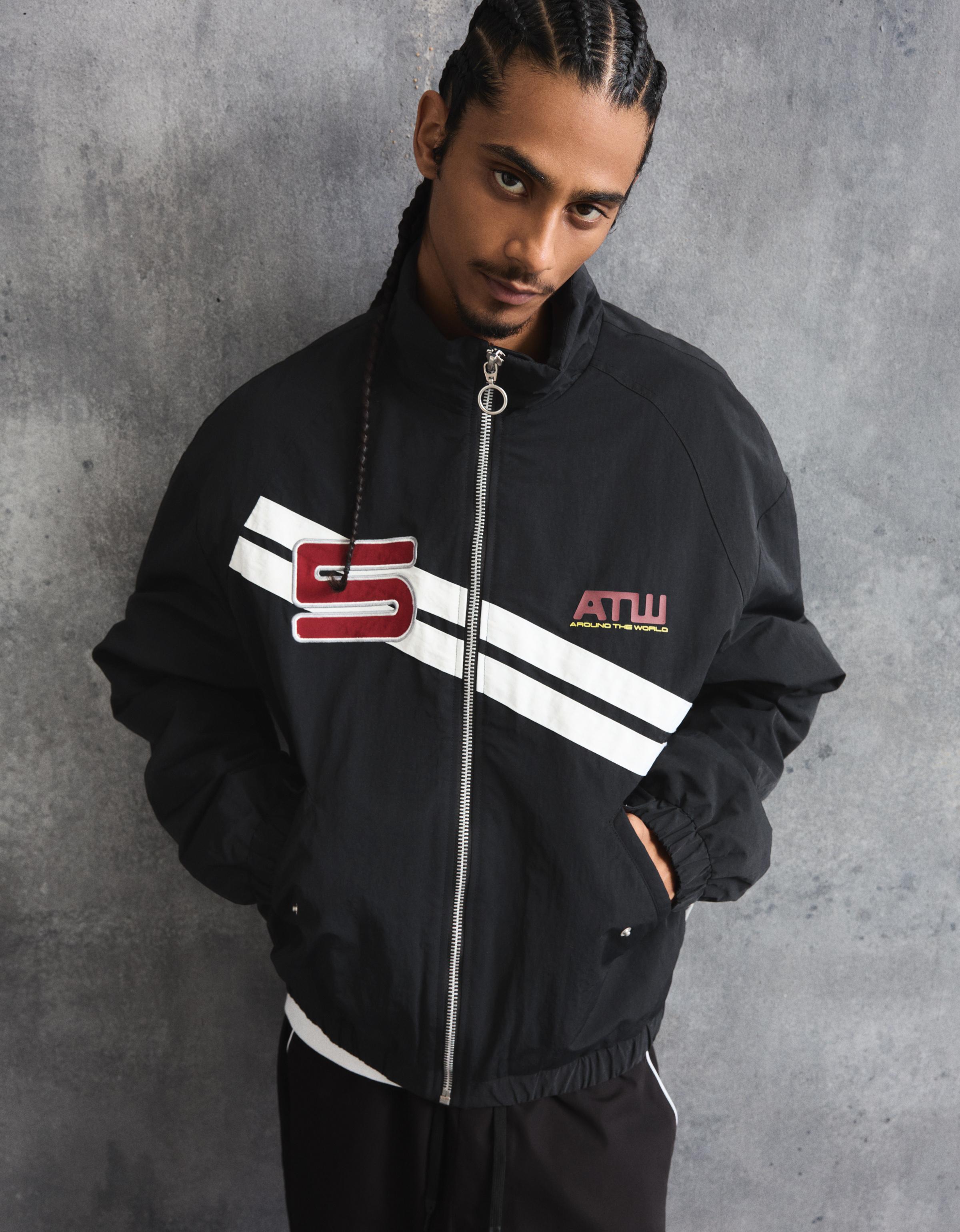 Bershka Jacke Mit Reißverschluss Und Print Herren S Schwarz