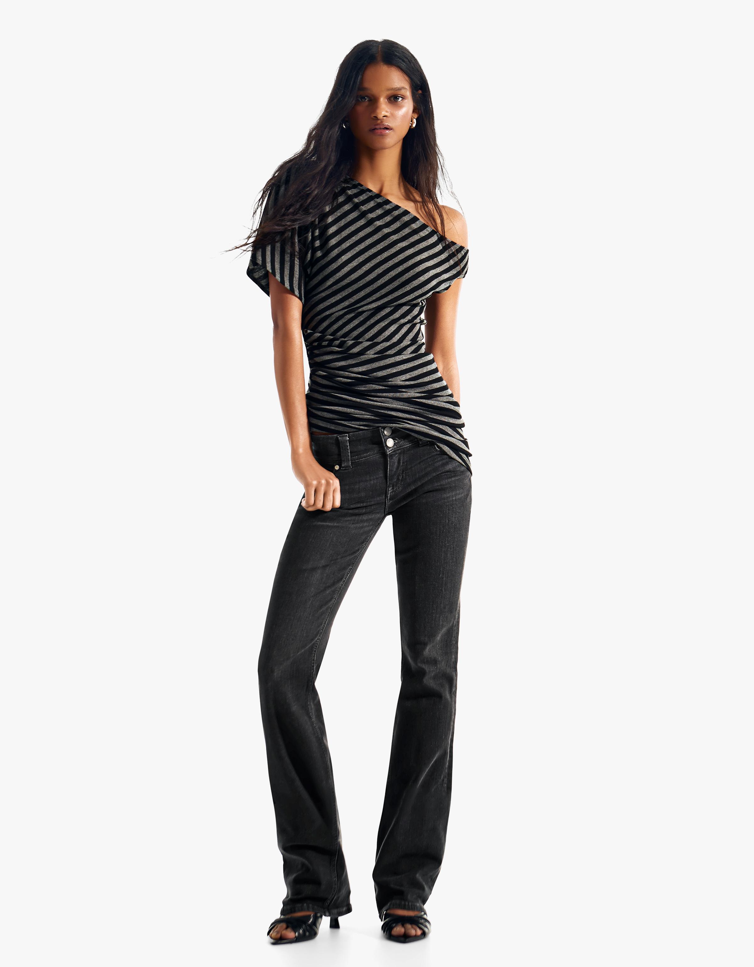 Düşük bel kapaklı bootcut jean - Görsel 201